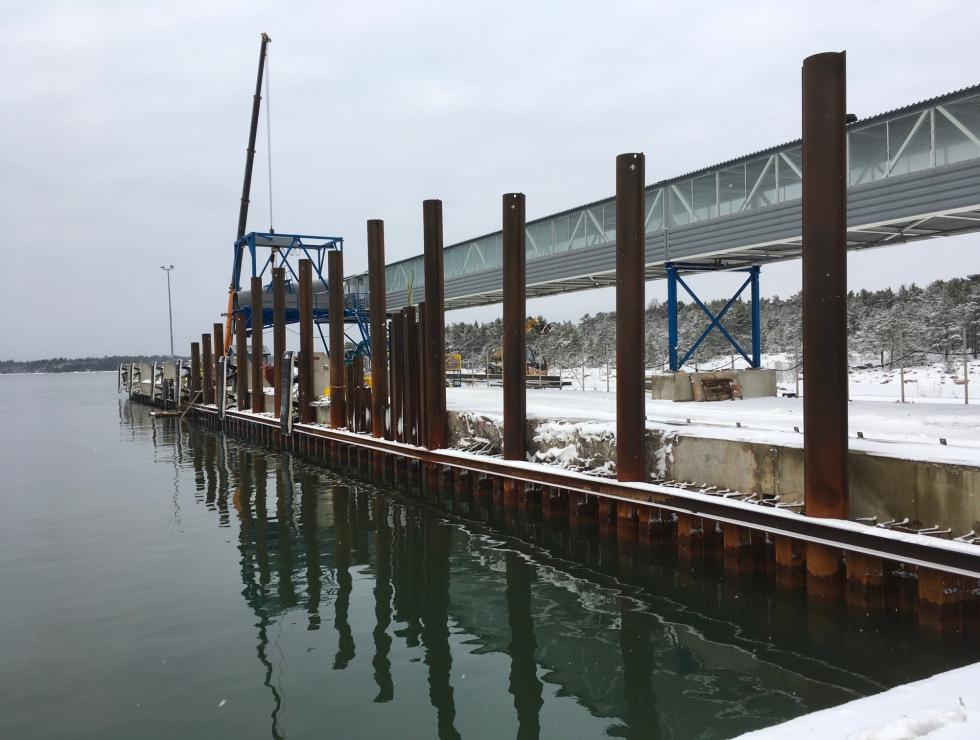 Skeet piling and drilled piles