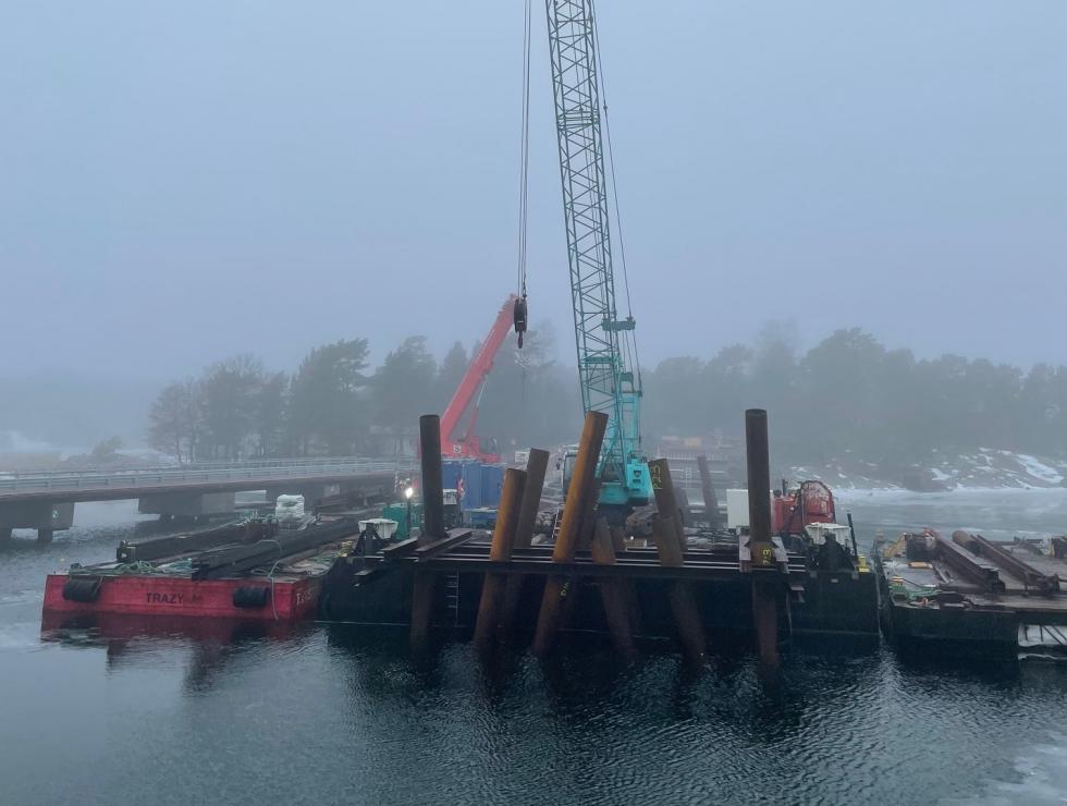 Brändöström fundament i vattnet