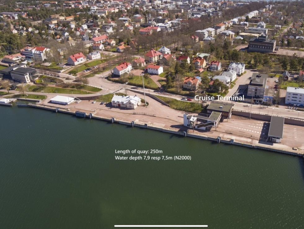 Befintlig kryssnings kaj